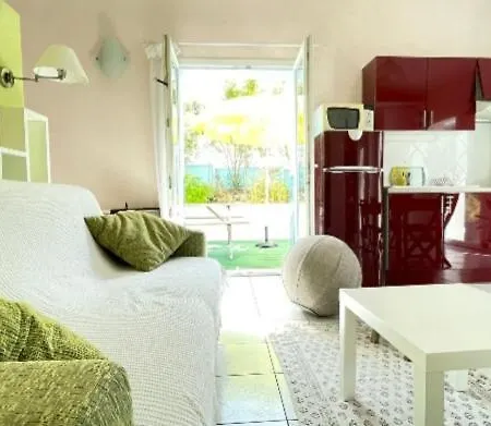 Studio De Plain-pied Avec Terrasse - - Cote Des Basques - Stationnement Privatif Securise Apartment