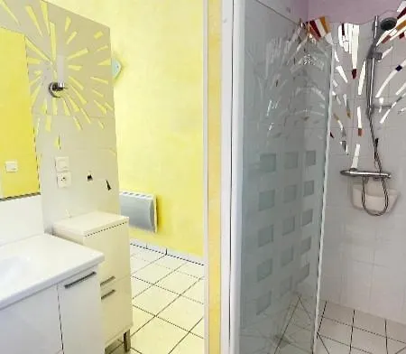 Studio De Plain-pied Avec Terrasse - - Cote Des Basques - Stationnement Privatif Securise Appartement Biarritz